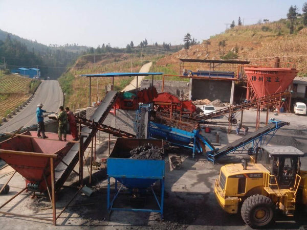 云南富源8平方洗煤設(shè)備正式安裝投產(chǎn)，助力選煤效率提升